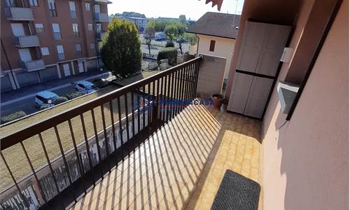 TRILOCALE+BOX DOPPIO ULTIMO PIANO                     ZONA LALLIO